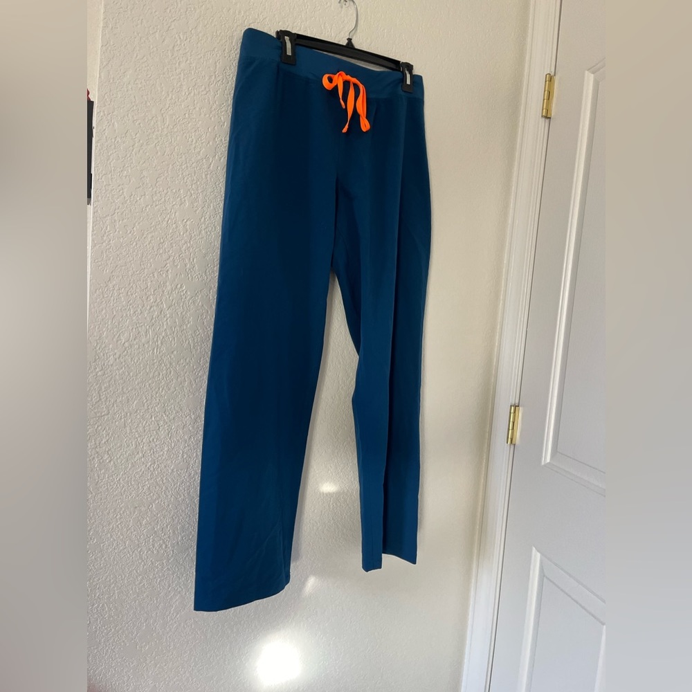 Figs Livingston Deep reef Large regular scrub pants